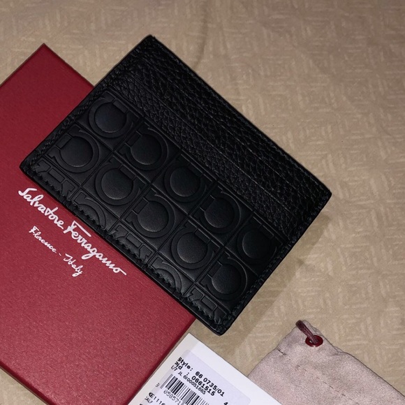 salvatore ferragamo card holder - Picture 2 of 3